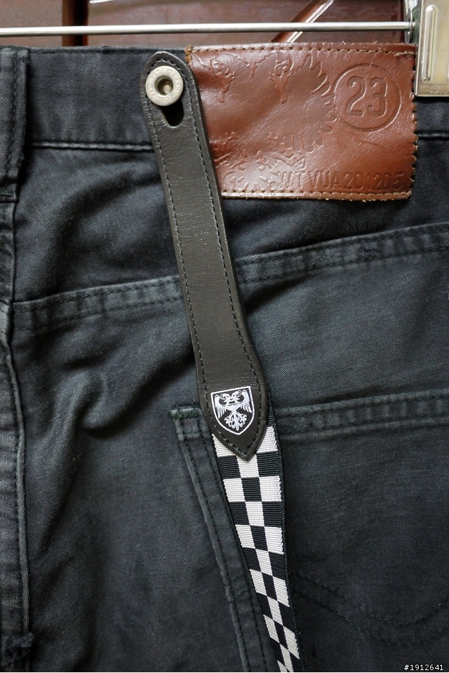 [分享] WTAPS W)taps 08 A/W NO.5 Tight 吊帶破壞工作褲