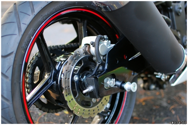 [開箱]走進高雄城市的白色小忍者Ninja250R!圖多!