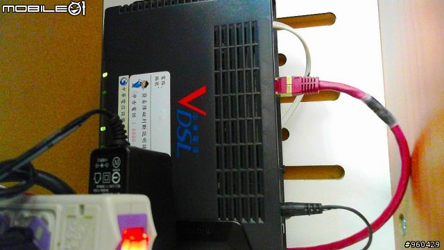 [開箱] FTTx 光纖機 ! ! ASUS RT-N56U 配 HiNet 50M/5M 實測 (8/19更新)