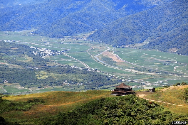 [5D2] 六十石山~金針花海