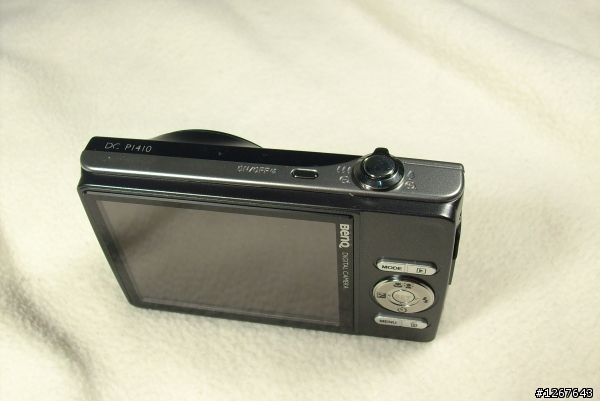 千呼萬喚始出來~BenQ P1410開箱