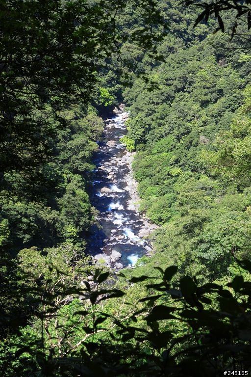 哈盆越嶺