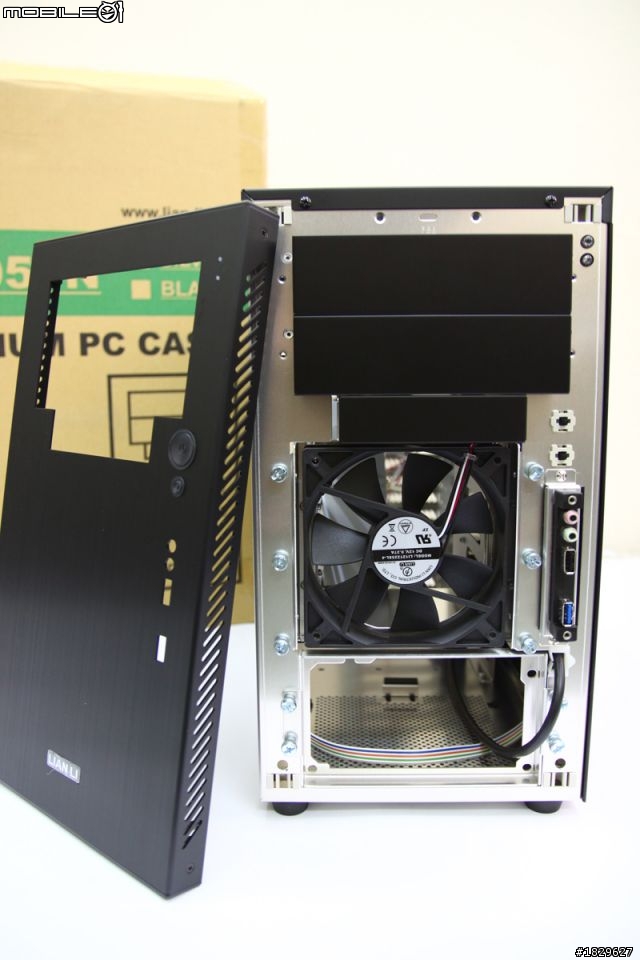[平民開箱] 全鋁機殼 LIAN LI 聯力 最新小機殼大空間 PC-A05FN (USB3.0) 火熱裝機