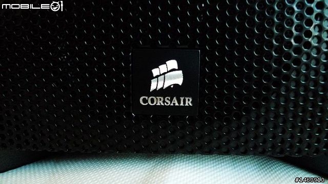 [開箱] CORSAIR 400R