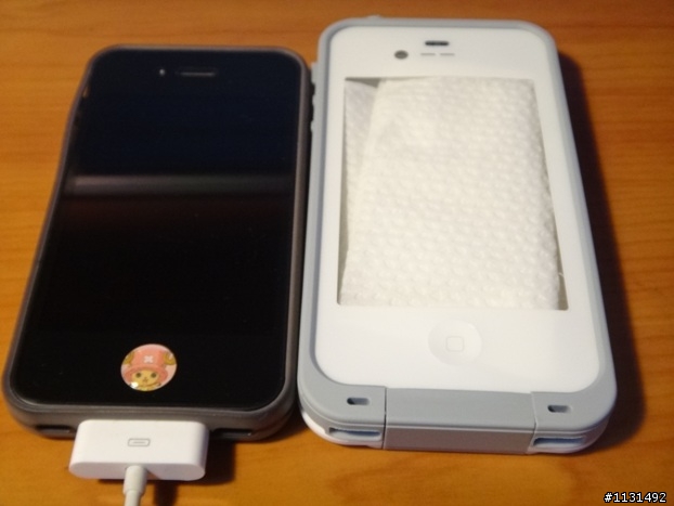 ((開箱))新增觸控畫面!!防水防震防塵防雪的iPhone 4 LifeProof™ Case開始我的安心生活!!