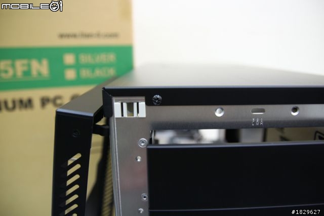 [平民開箱] 全鋁機殼 LIAN LI 聯力 最新小機殼大空間 PC-A05FN (USB3.0) 火熱裝機