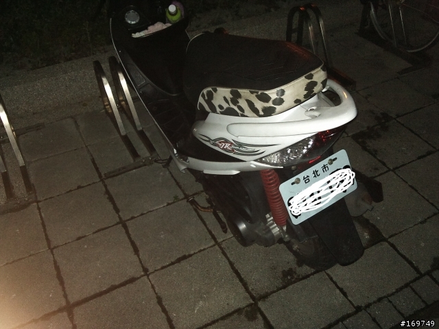 有錢買車沒錢停車?