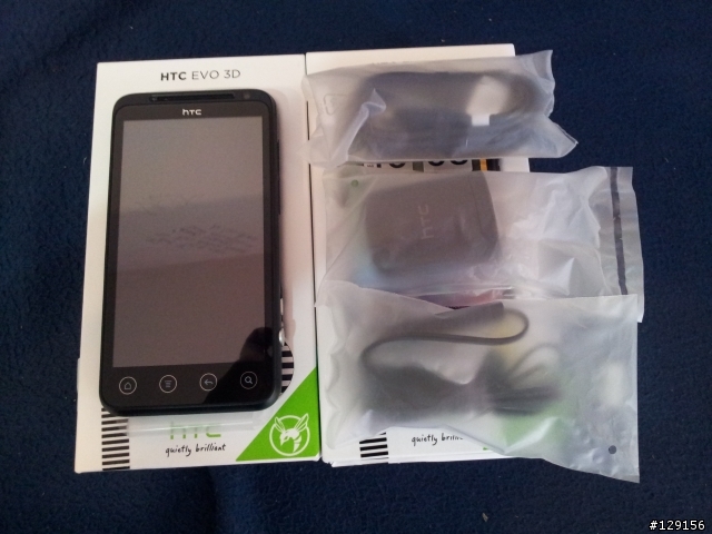[開箱]HTC EVO 3D