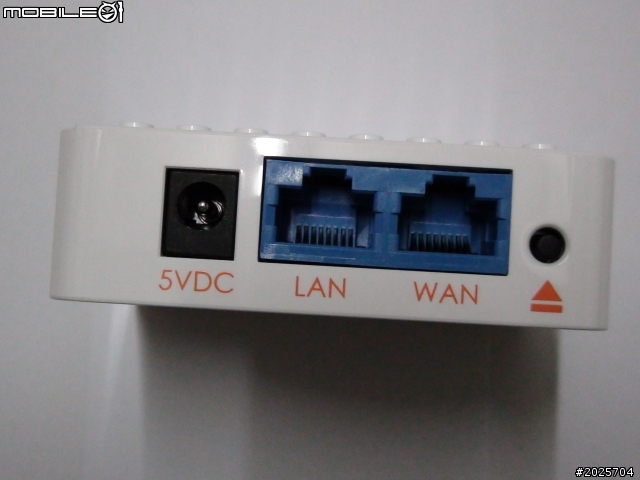 [開箱文] QNAP MR-101 WI-FI 802.11n/3G/4G Mobile Router
