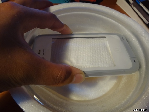 ((開箱))新增觸控畫面!!防水防震防塵防雪的iPhone 4 LifeProof™ Case開始我的安心生活!!