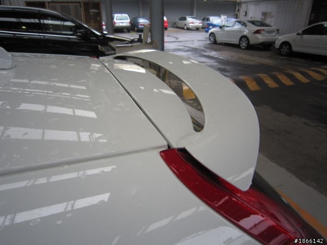 [驗車] 2012年式 C30 D4 極地白報到