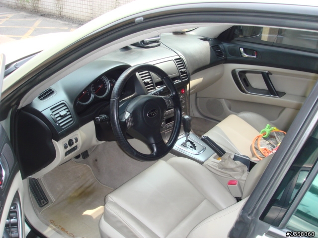 4代Outback..3.0R