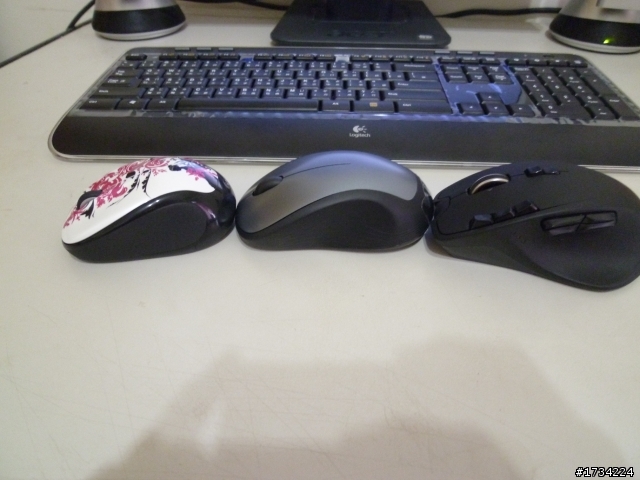 [簡單開箱] 羅技 MK520 &  M325(白繪紅妝)  開箱(0817 補滑鼠圖)
