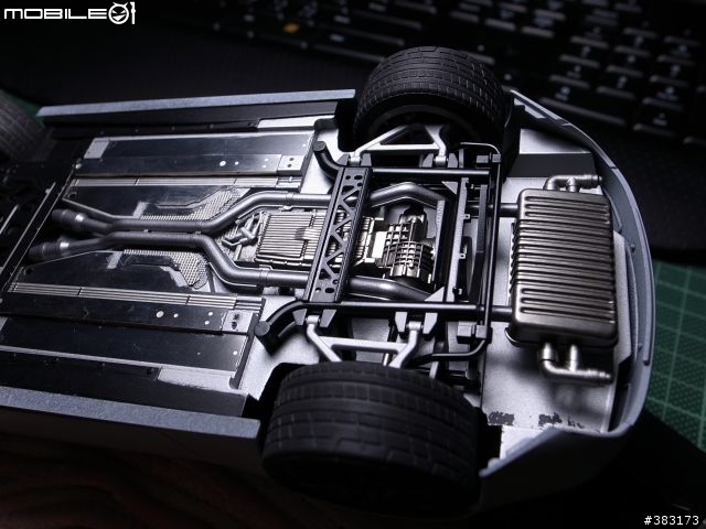 Aston Martin DBS 第一次做車模啦!!!人生夢想車~~~