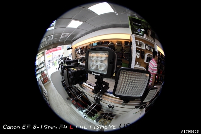 Canon EF 8-15mm F4 L F4L FISHEYE USM 最簡易開箱