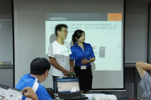 初體驗 -- QNAP 體驗中心 (9/14:收到上體驗課貼文禮物)