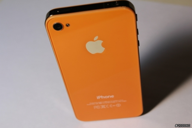 說好的！藍寶堅尼版 iphone！