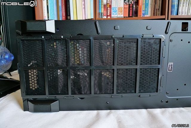 [開箱] CORSAIR 400R