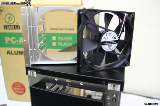 [平民開箱] 全鋁機殼 LIAN LI 聯力 最新小機殼大空間 PC-A05FN (USB3.0) 火熱裝機