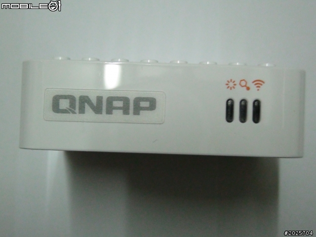 [開箱文] QNAP MR-101 WI-FI 802.11n/3G/4G Mobile Router