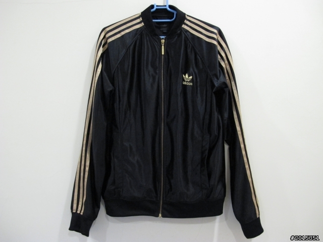 【小民愛血拼】夏天必敗海灘褲、夾腳拖之我愛adidas！
