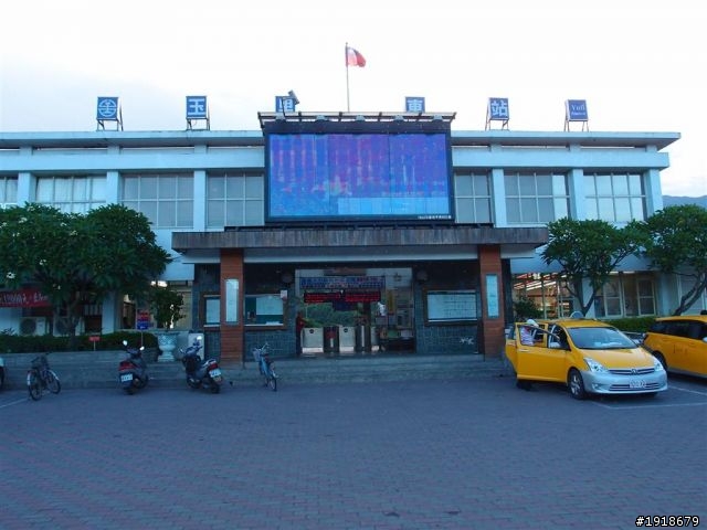 三天二夜坐火車環島兼完成 「鐵道旅行，幸福100」