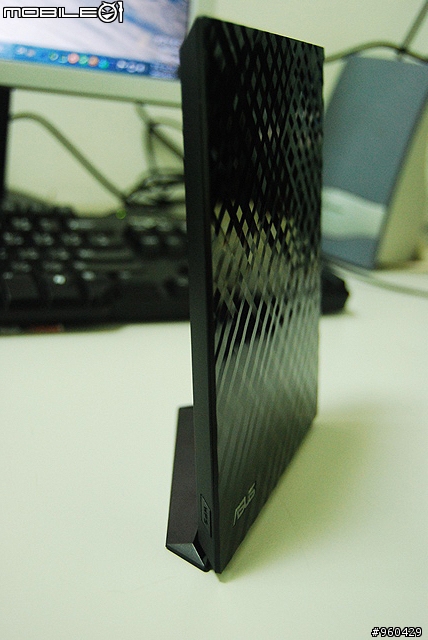 [開箱] FTTx 光纖機 ! ! ASUS RT-N56U 配 HiNet 50M/5M 實測 (8/19更新)