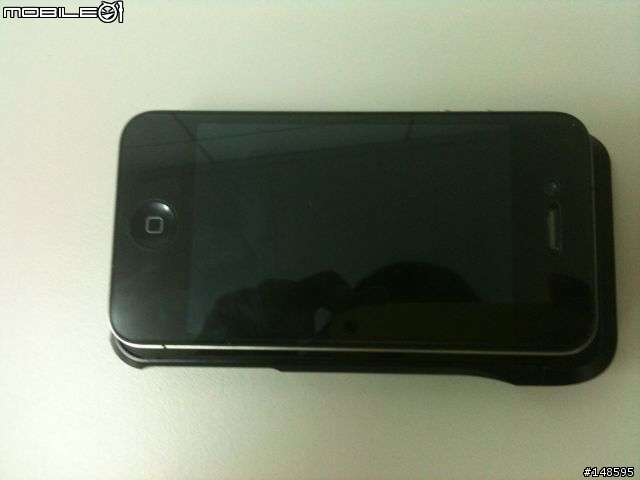 [開箱文]指揮艇組合~iPhone 4 改三卡三待/雙卡雙待 雙電池