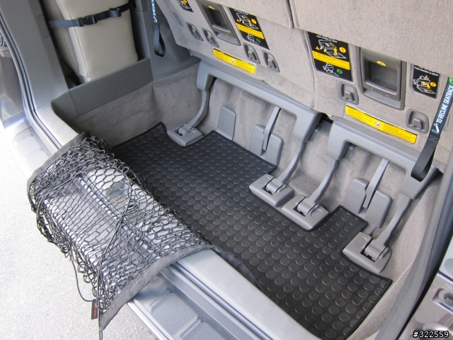 分享(開箱照)~美式家庭mini van~2011 TOYOTA  SIENNA LE款  (圖多)