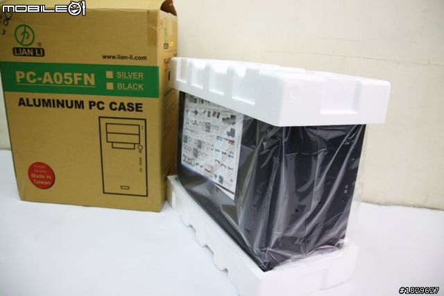 [平民開箱] 全鋁機殼 LIAN LI 聯力 最新小機殼大空間 PC-A05FN (USB3.0) 火熱裝機
