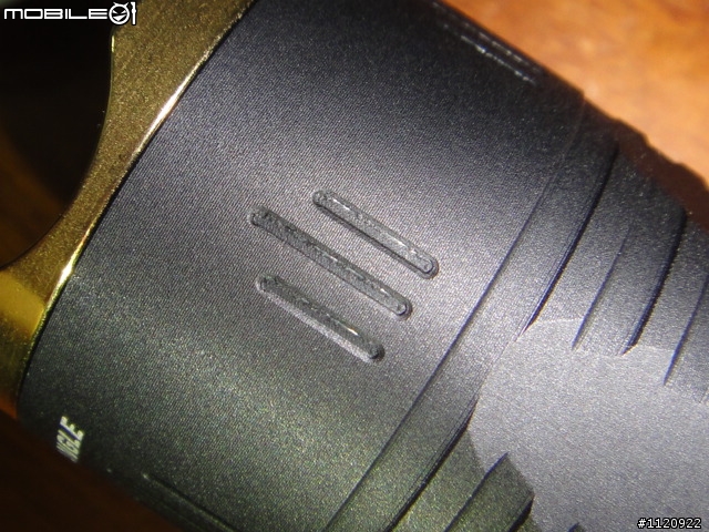 終於購入Armytek Predator 掠奪者....