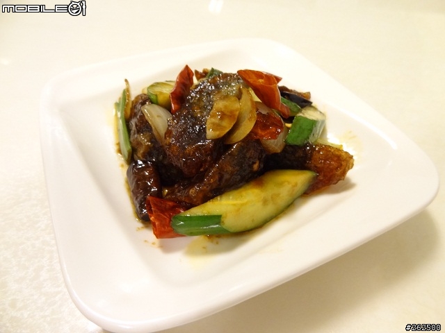 [chef料理廚房]"歪"國人覺得很怪的美味大變身。宮保皮蛋。(非黑暗料理)