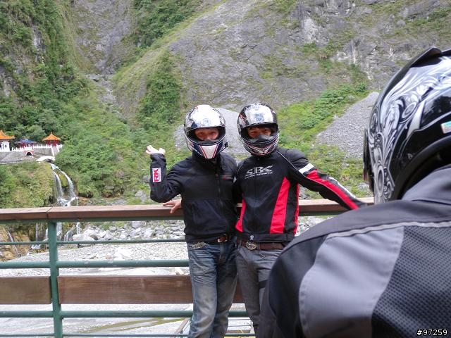 2011/08/16~18  大男子3天3夜環半島 赤科山+六十石山賞金針遊記分享