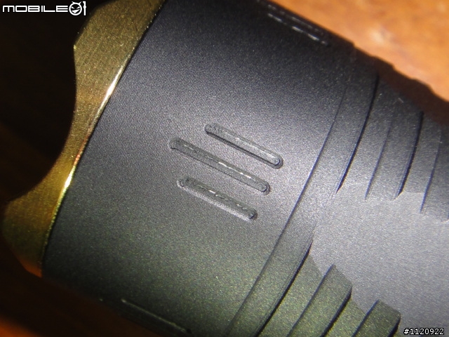 終於購入Armytek Predator 掠奪者....