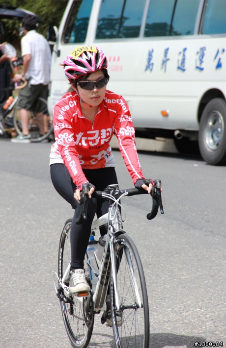 8/21 NS 武嶺單車賽之單車美女.....