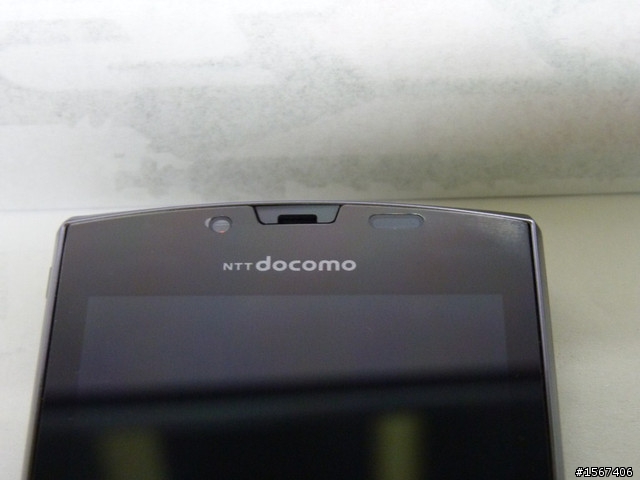 DOCOMO SH-12C 3D照相手機