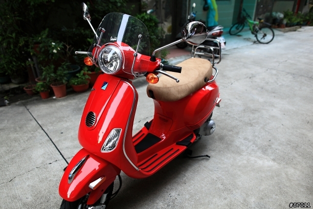 [開箱] Vespa LX125 火紅...
