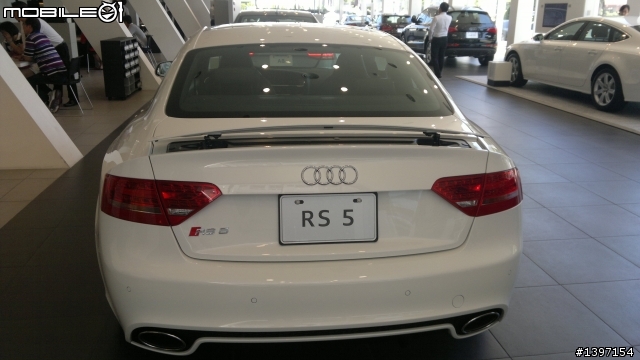 AUDI   RS5