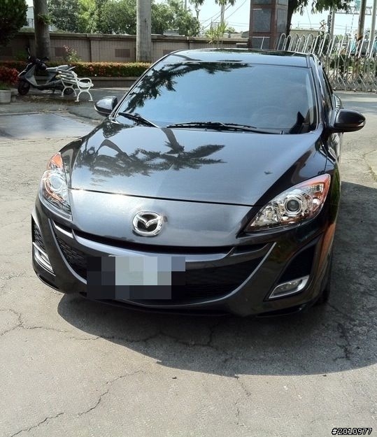 (開箱 圖少)new mazda3 5d 1.6