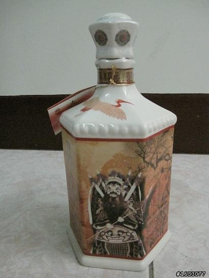 請問有人知道這瓶酒的嗎?