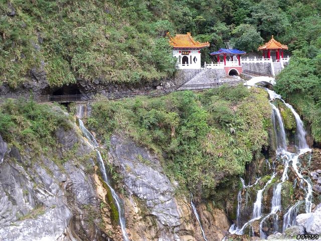 2011/08/16~18  大男子3天3夜環半島 赤科山+六十石山賞金針遊記分享