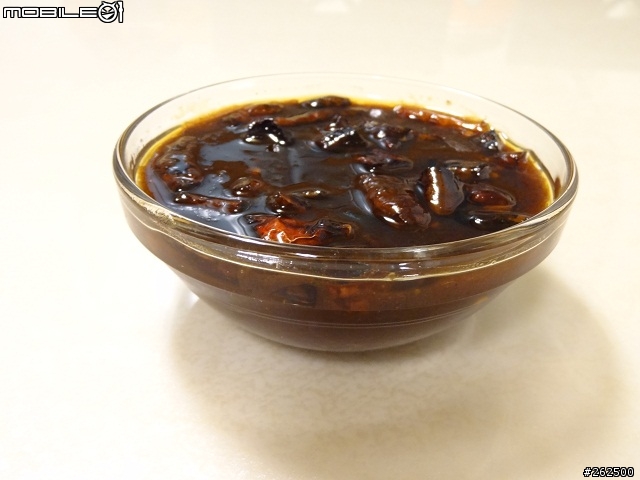 [chef料理廚房]"歪"國人覺得很怪的美味大變身。宮保皮蛋。(非黑暗料理)