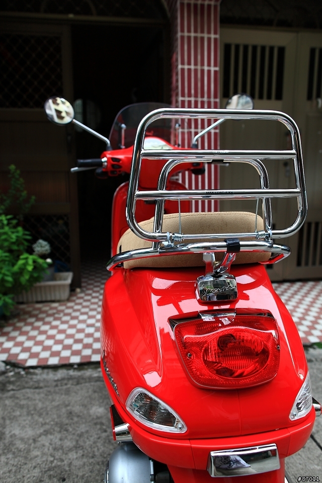 [開箱] Vespa LX125 火紅...