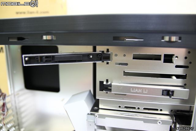 [平民開箱] 全鋁機殼 LIAN LI 聯力 最新小機殼大空間 PC-A05FN (USB3.0) 火熱裝機