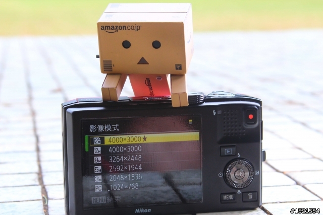 【開箱】Nikon COOLPIX S8100 隨身旅遊機[圖多]