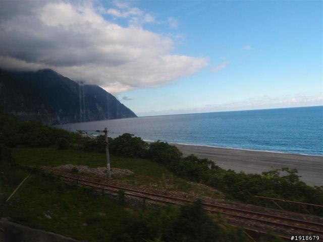 三天二夜坐火車環島兼完成 「鐵道旅行，幸福100」