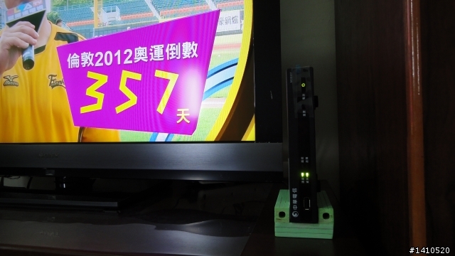 今天心血來潮幫MOD做直立架一大一小