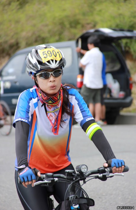 8/21 NS 武嶺單車賽之單車美女.....