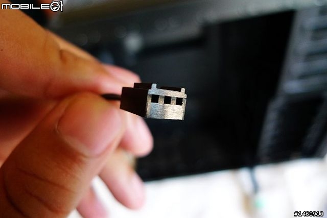 [開箱] CORSAIR 400R