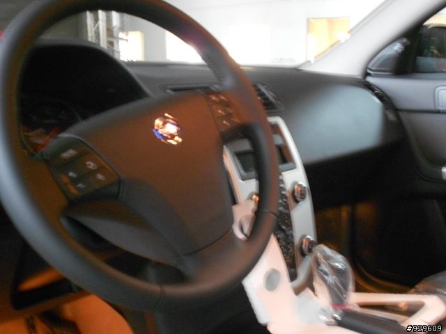 2012 V50 D4新車到!